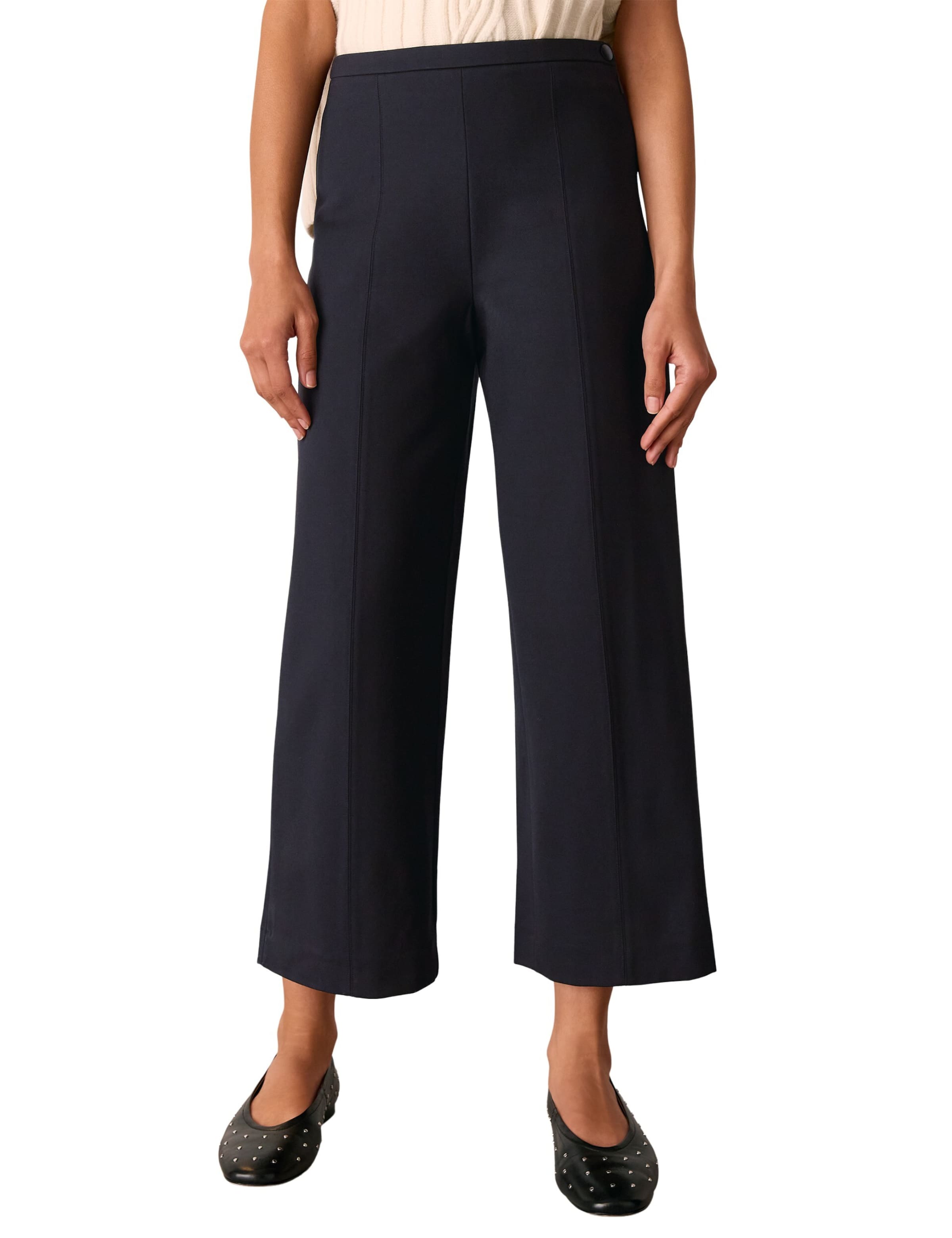 Whistles Regular Pants 'Camilla' in Black: front