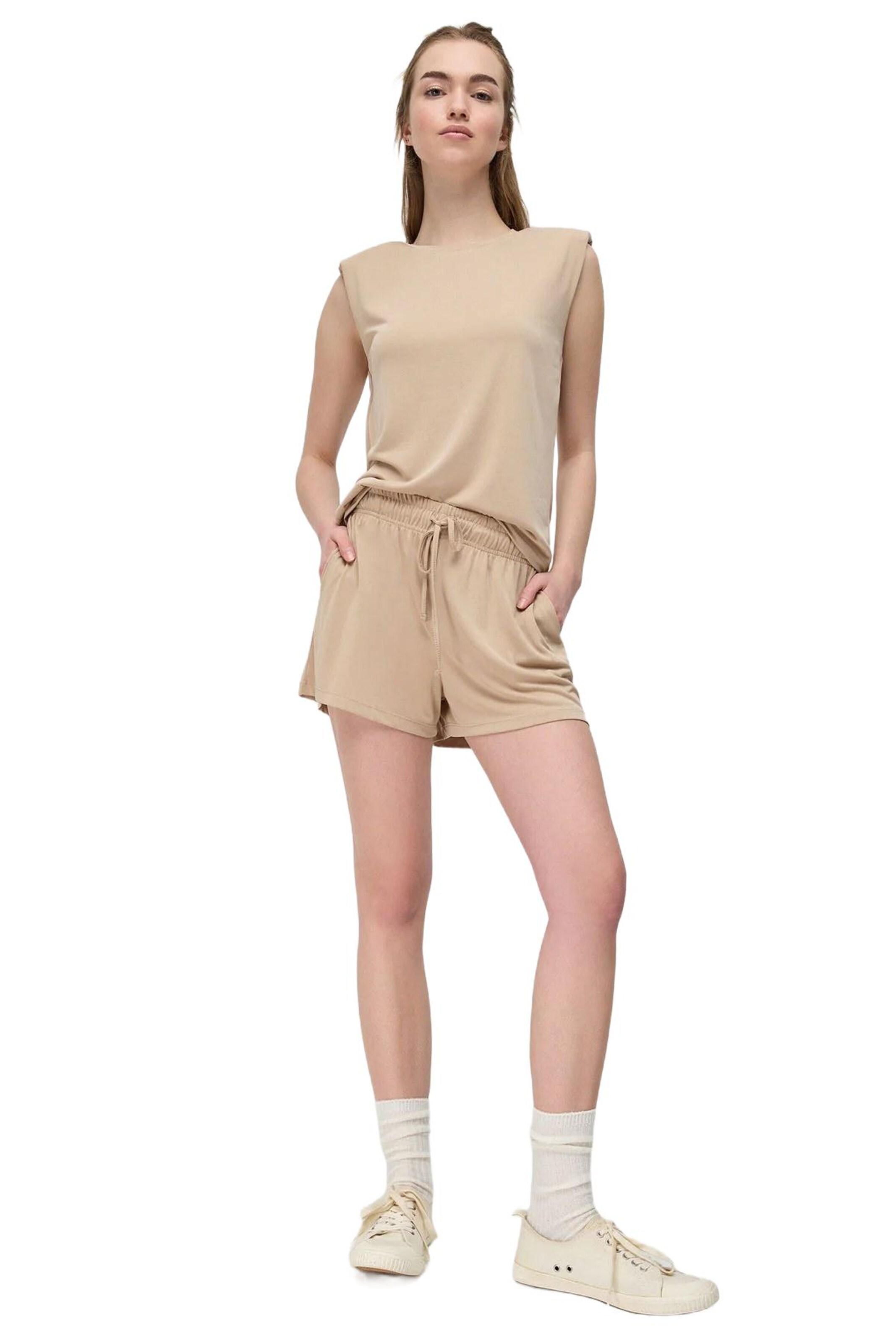 No Matter What Regular Shorts in Beige