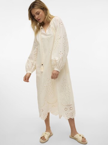 VERO MODA Kjole 'KAT' i beige