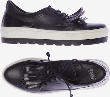 SPM Flats & Loafers in 40 in Black: front