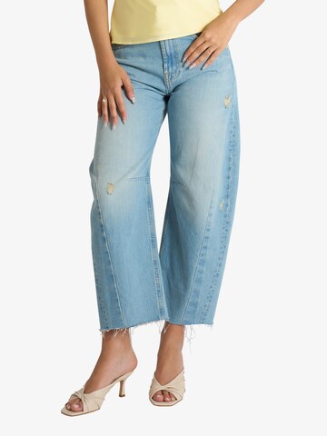 HAVE ONE Barrel Jeans in Blue: front