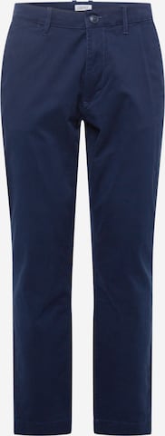 Coupe slim Pantalon chino ESPRIT en bleu : devant