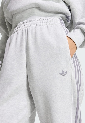 Effilé Pantalon 'Adicolor' ADIDAS ORIGINALS en gris