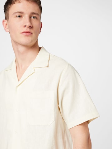 ABOUT YOU Regular fit Button Up Shirt 'Arian' in White