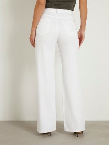 Wide leg Jeans de la GUESS pe alb