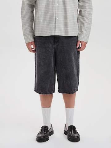Wide Leg Jean 'DXHarri Black Wide Fit Denim Shorts' Dxnmxrk en noir : devant