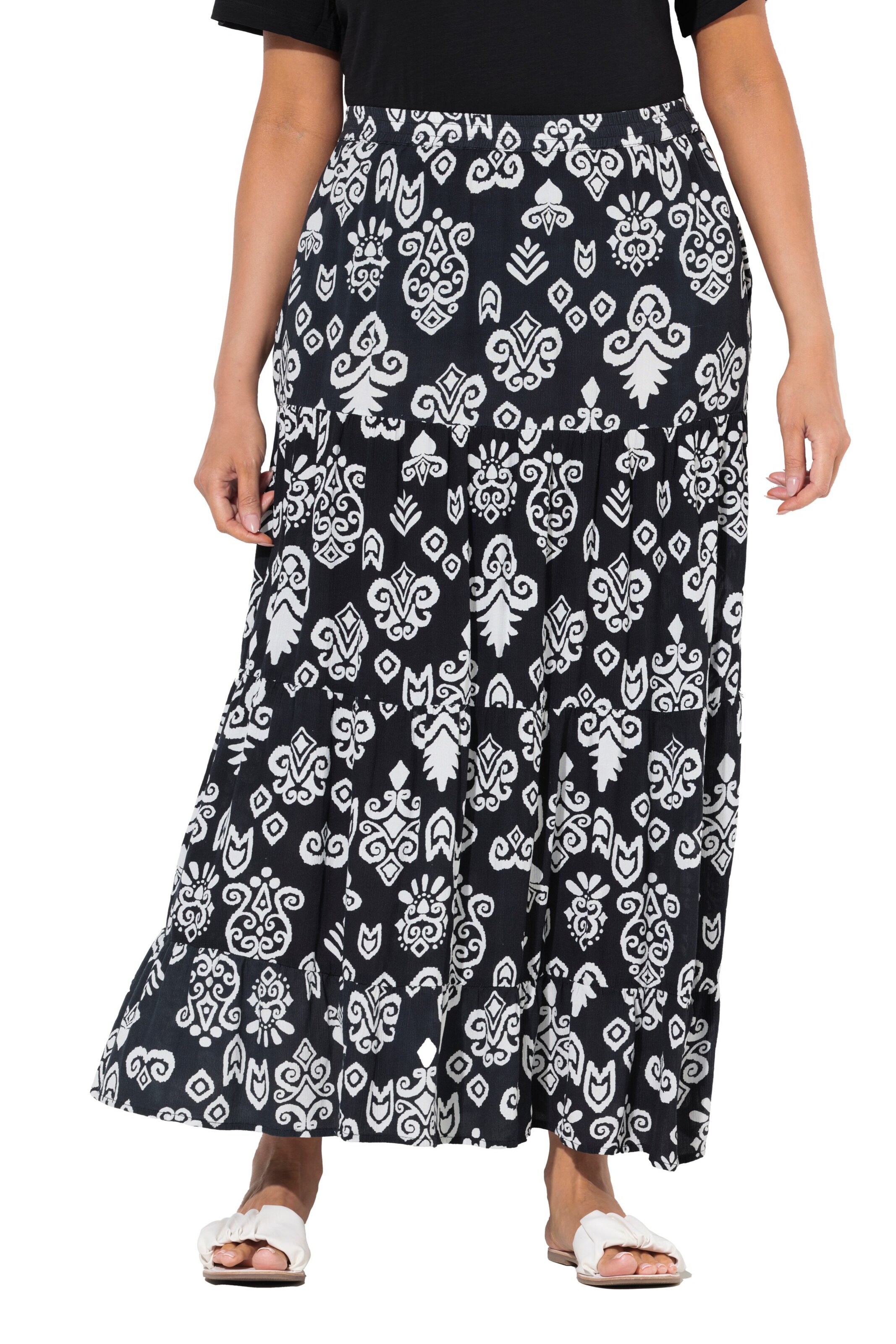 Ulla Popken Rock in Schwarz: Vorderseite