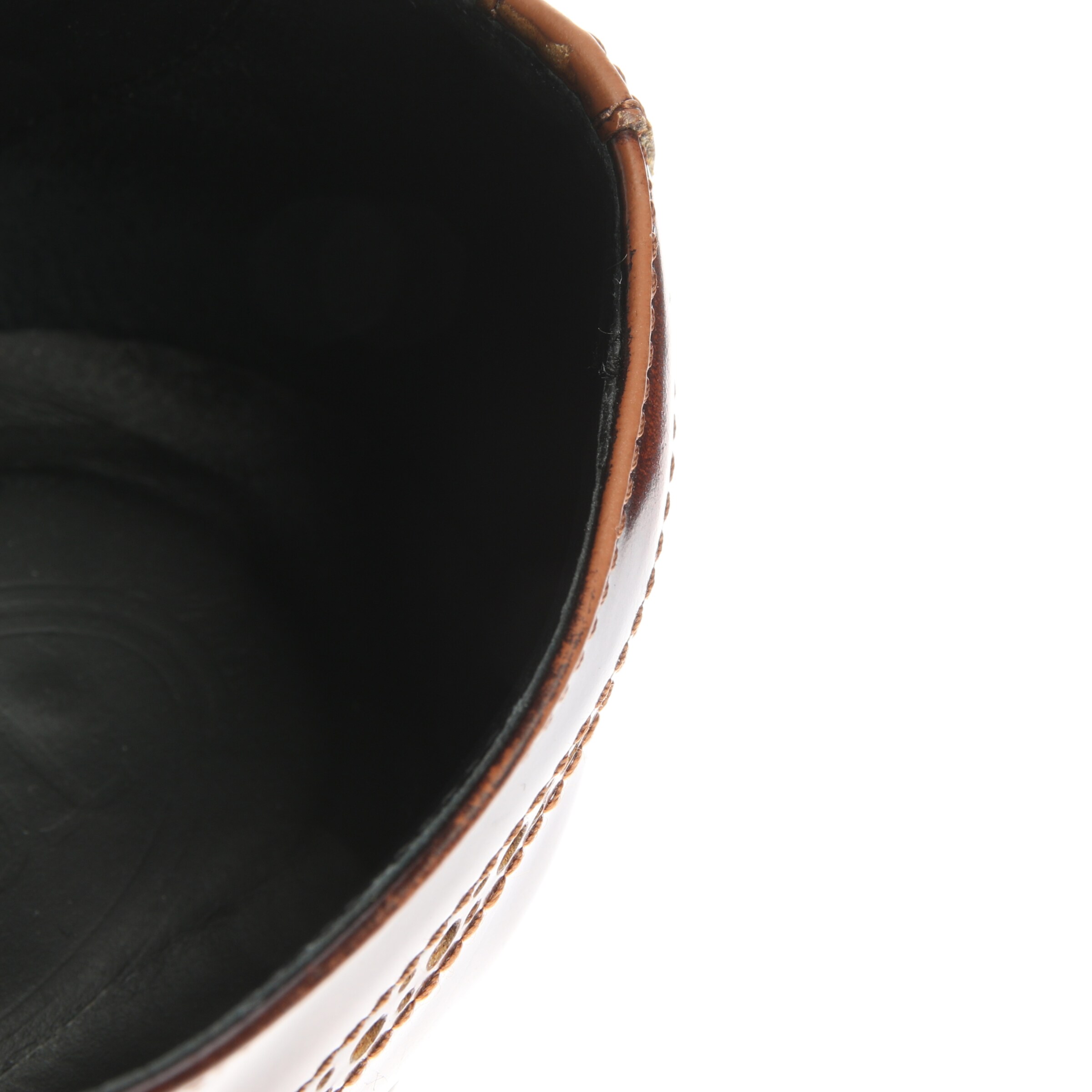 Tod's Flats & Loafers in 41 in Brown