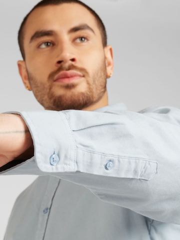 Carhartt WIP Regular fit Button Up Shirt 'Bolton' in Blue
