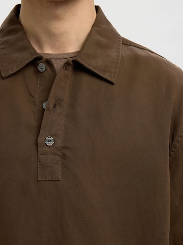 Coupe regular Chemise SELECTED en marron