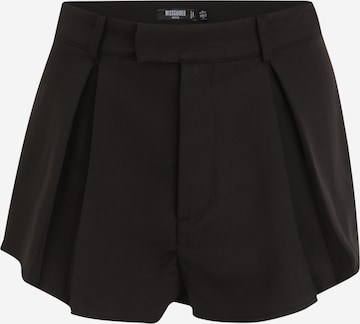 Missguided Petite Shorts in Schwarz: predná strana