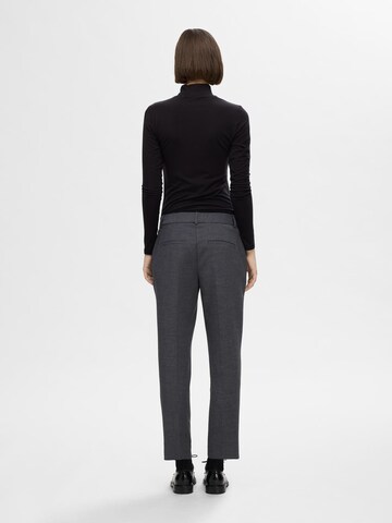 SELECTED FEMME Tapered Pressveckad byxa 'Rita-Ria' i grå