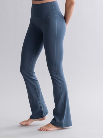 Hey Honey - Acampanado Leggings 'Flared Always Dressed' en verde
