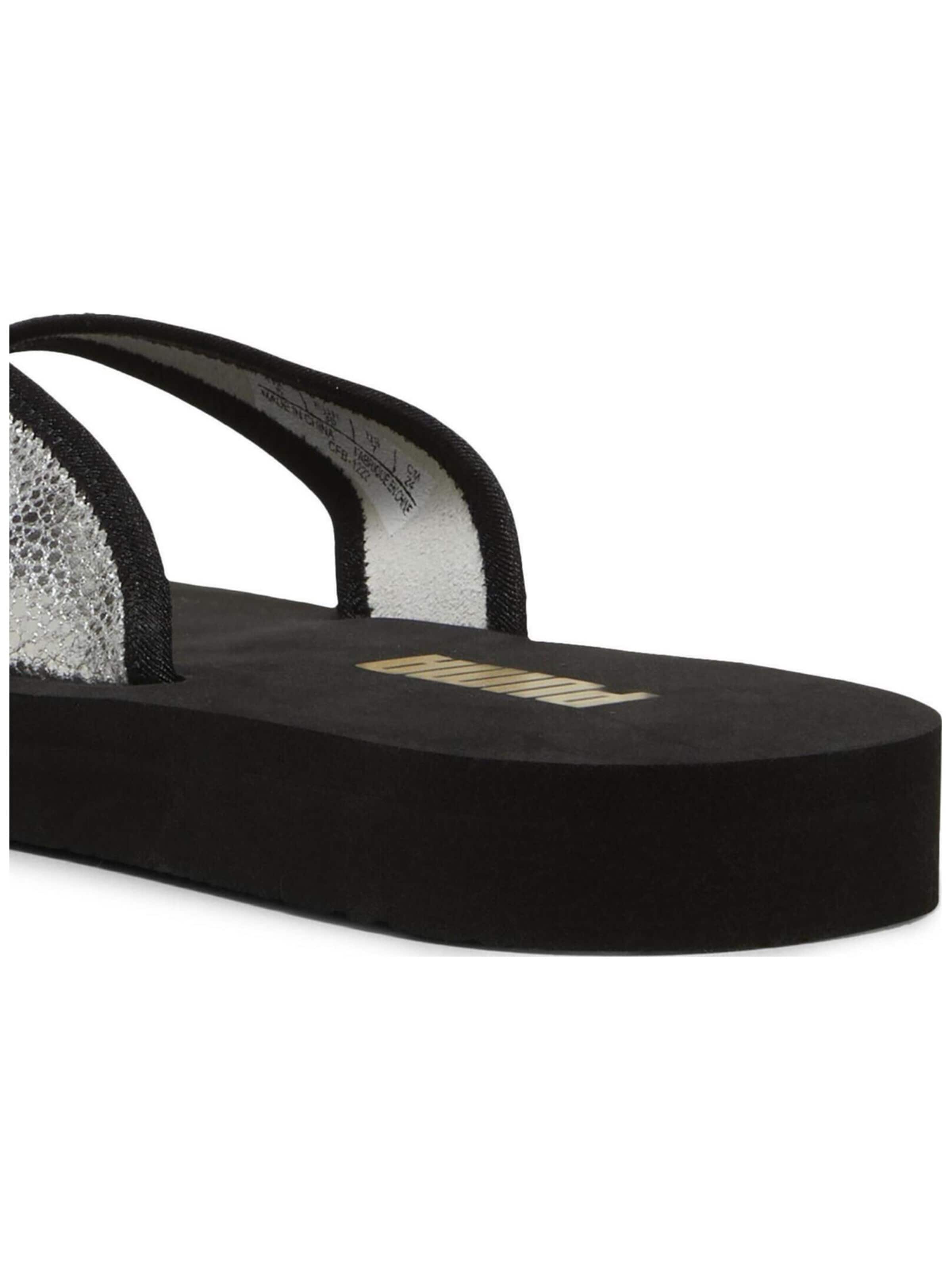 Ciabatta 'Puma Sandy Flip Metallic Shine' di PUMA in nero