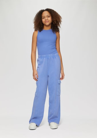 Haut s.Oliver en bleu : devant