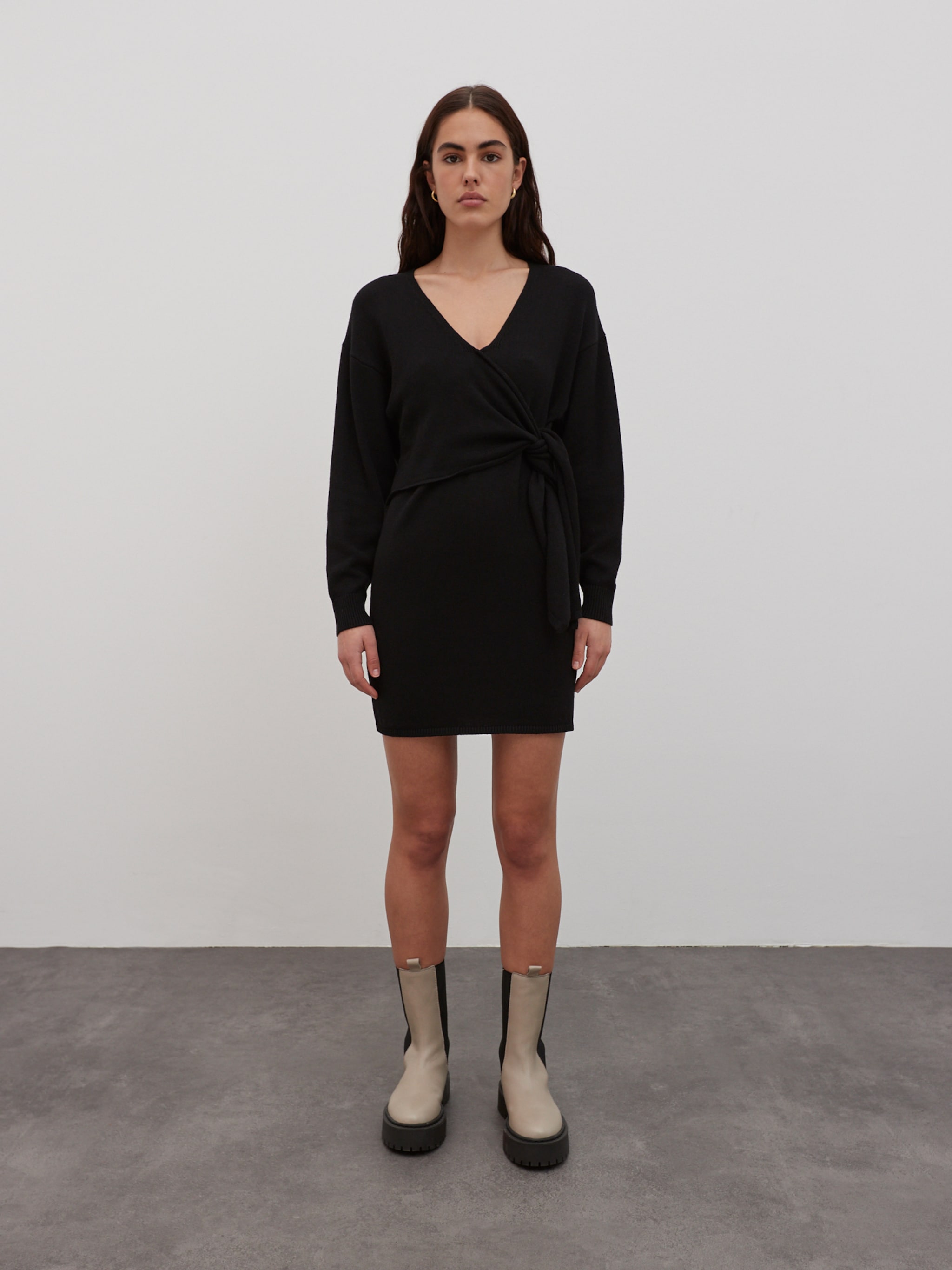 EDITED Produkte Kleid 'Loran' schwarz