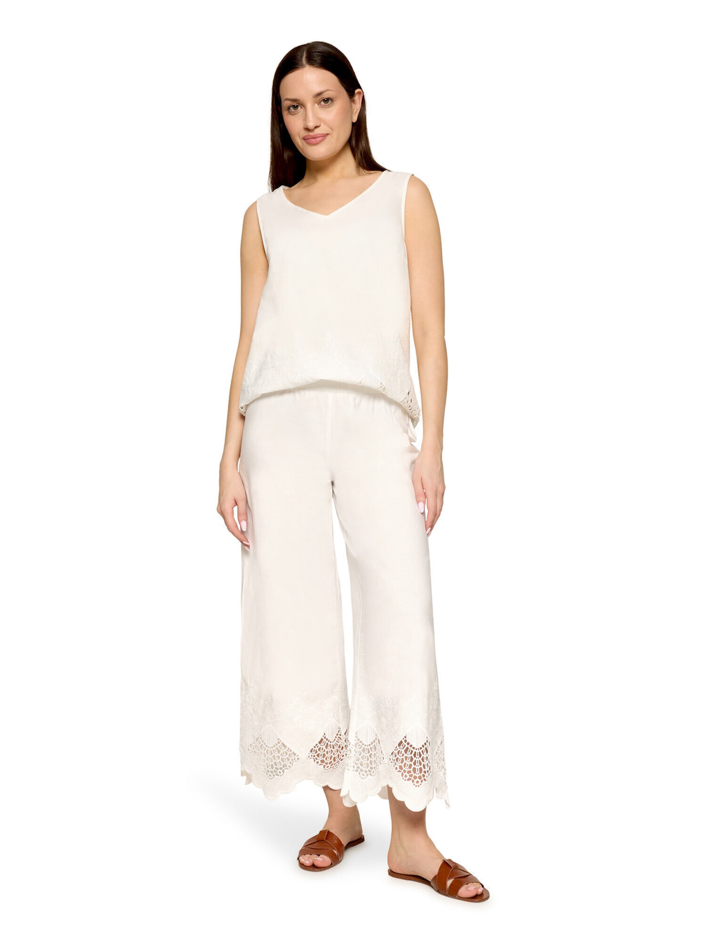 Betty Barclay Blouse in White
