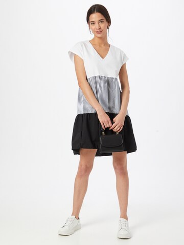 Trendyol Kleid in Blau