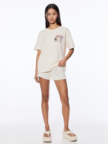 Pull&Bear T-Shirt in Beige