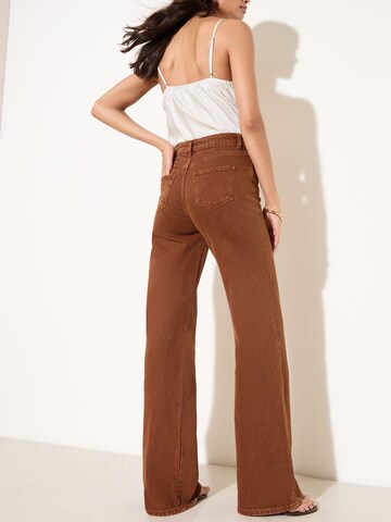 Friends Like These Широкий Джинсы в Коричневый