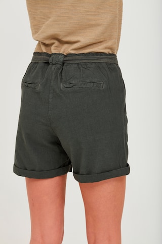 Oxmo Loosefit Shorts 'OXLINA' in Grau