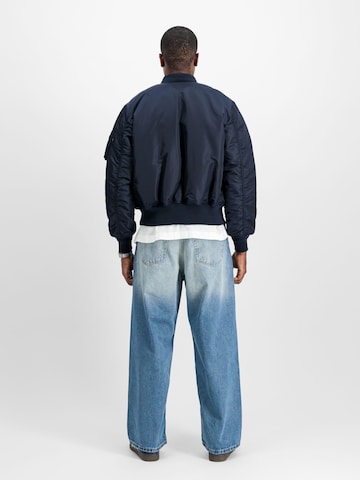 ALPHA INDUSTRIES Prehodna jakna 'MA-1 Heritage' | modra barva