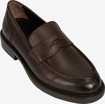 Desa Moccasin 'Slip-On-Schuhe' in Brown: front