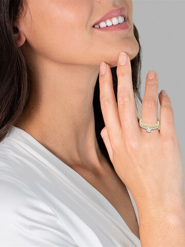 Trilani Ring in Gold: front