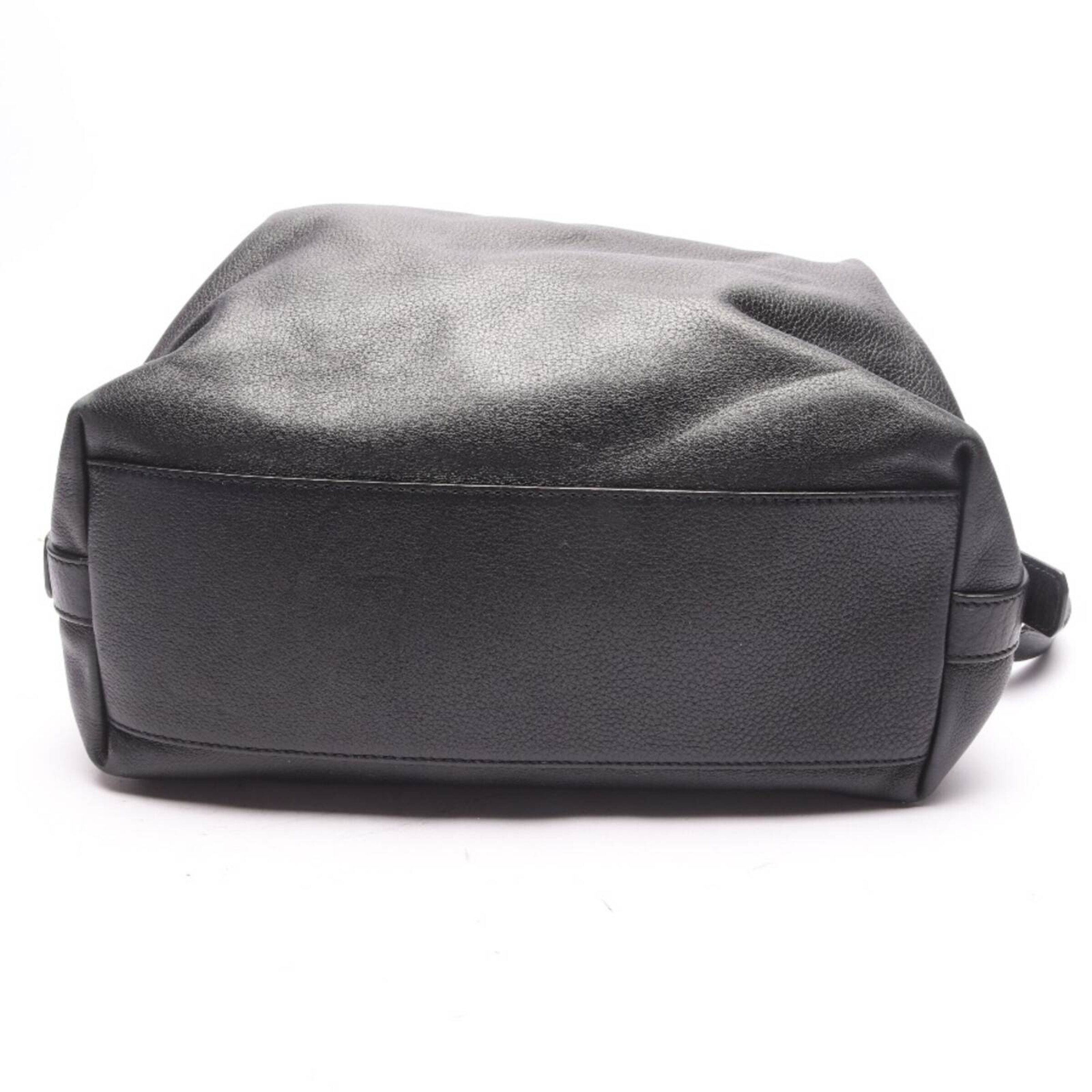 Givenchy Bag in One size in Black