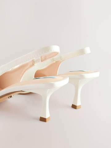 Next Slingpumps 'Forever Comfort® ' in Weiß