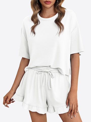 Pantaloni scurți de la Imily Bela pe alb