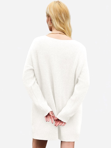 Rochie tricotat de la Imily Bela pe alb: spate