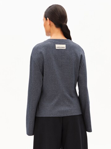 ARMEDANGELS Longsleeve UN-WASTED in Grau