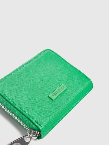 Pull&Bear Wallet in Green