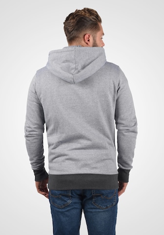 !Solid Sweatshirt 'Raffa' in Grijs