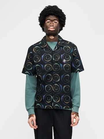 Coupe regular Chemise 'Vertigo' Santa Cruz en noir : devant