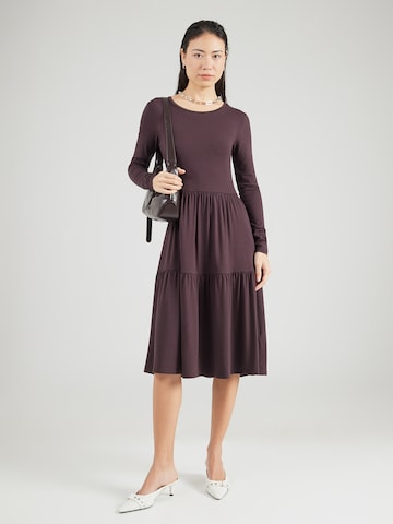 Rochie 'Jill' de la ABOUT YOU pe maro: față