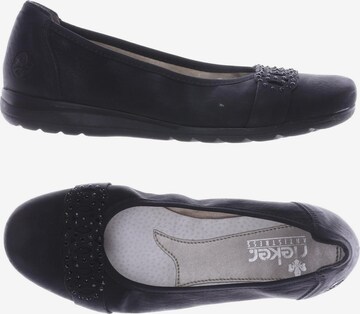 Rieker Flats & Loafers in 36 in Black: front
