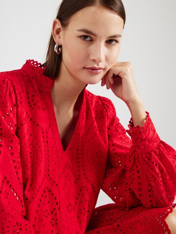 Robe 'Yasholi' YAS en rouge