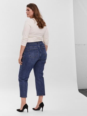 Vero Moda Curve Regular Jeans 'BRENDA' in Blauw