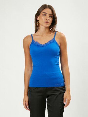 Influencer Top in Blue: front