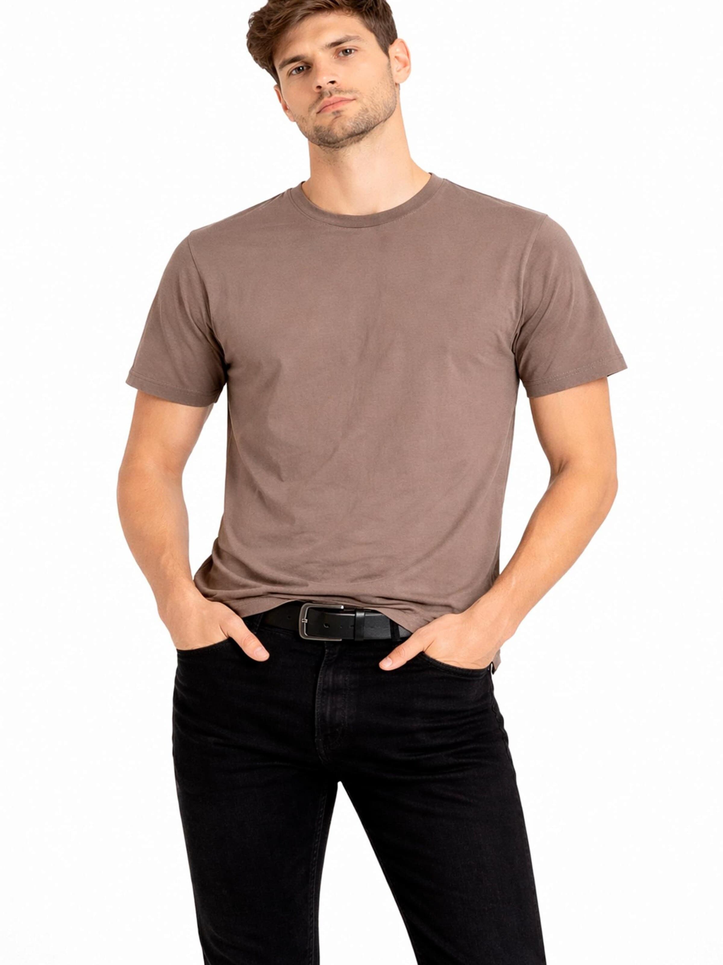 A Question Of (AQO) Shirt 'Anders Tee Garment Dyed' in Bruin: voorkant