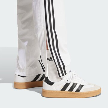 ADIDAS ORIGINALS Конический (Tapered) Штаны 'Adicolor Firebird' в Белый