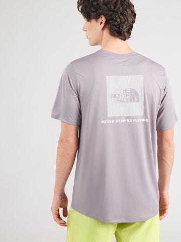 THE NORTH FACE Λειτουργικό μπλουζάκι σε γκρι: μπροστά
