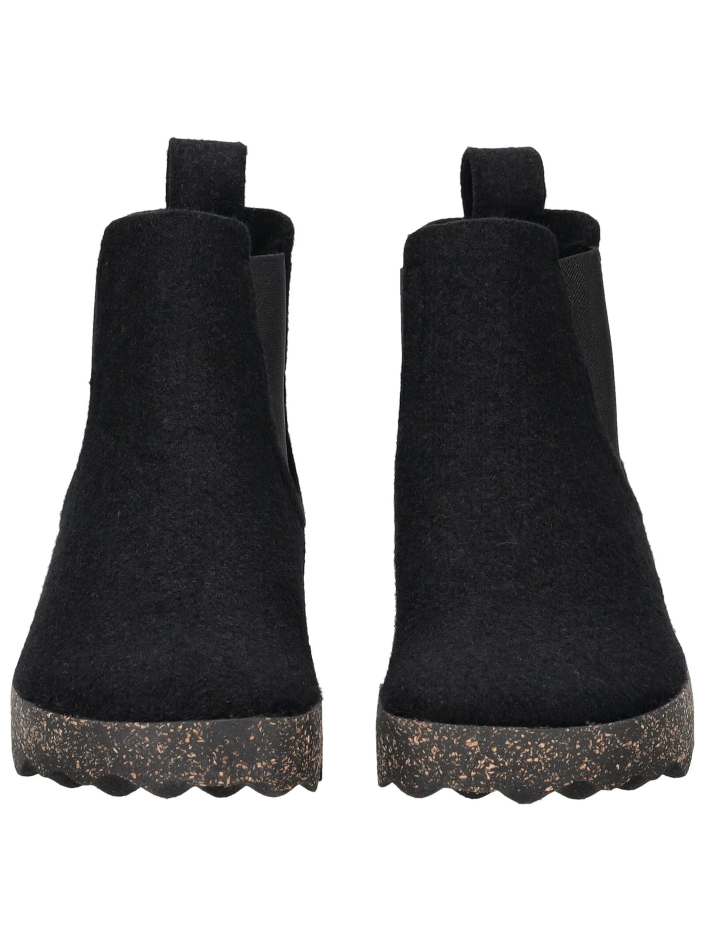 Asportuguesas Chelsea boots in Black