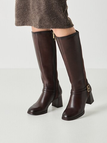 Bottes Tamaris en marron : devant