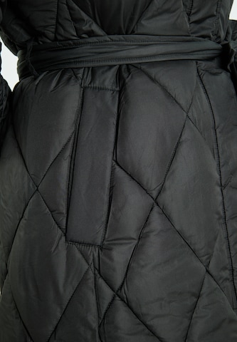 Manteau d’hiver usha BLACK LABEL en noir