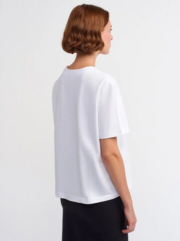 Maglietta 'T-Shirts' di Dilvin in bianco