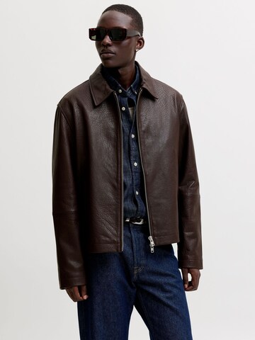 JACK & JONES Overgangsjakke i brun: forside