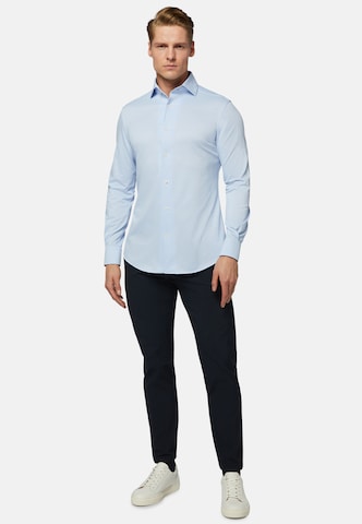 Coupe slim Pantalon chino Boggi Milano en bleu